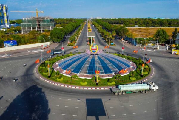 Đường Tôn Đức Thẳng