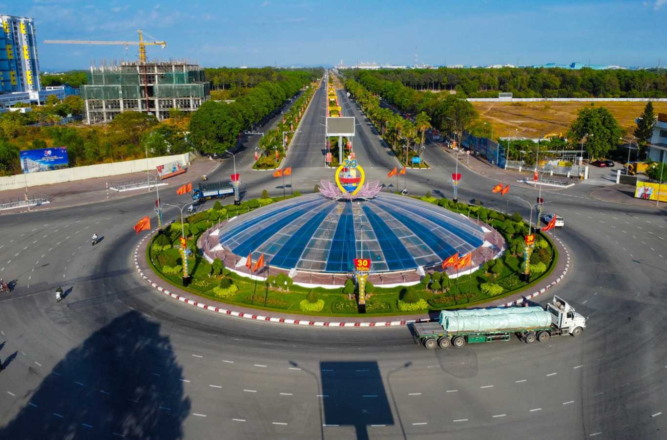 Đường Tôn Đức Thẳng